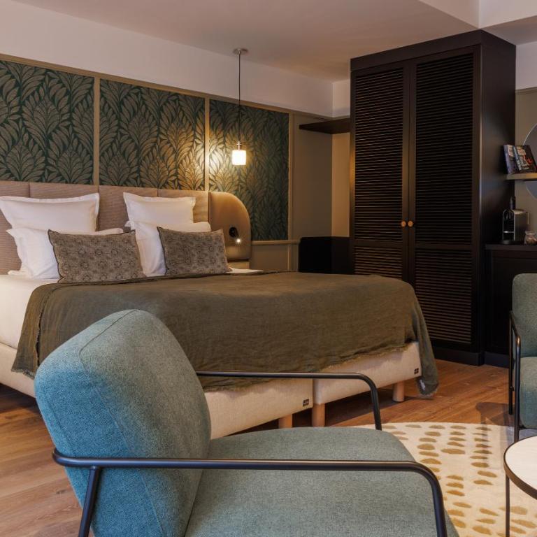 Grand Hotel de Courtoisville - Suite Lit Queen-Size avec Baignoire Spa - 2