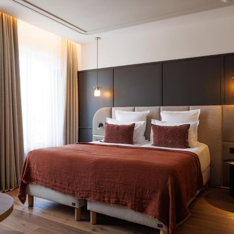 Grand Hotel de Courtoisville - Suite Supérieure - 2