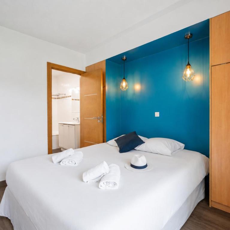 Les 15 Pins & La Mer - Piscines, Plage à 5min, Climatisation - Appartement - Rez-de-Chaussée - 15