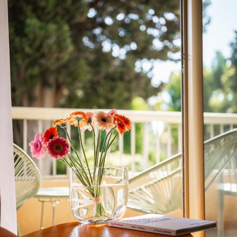 Les 15 Pins & La Mer - Piscines, Plage à 5min, Climatisation - Appartement 2 Chambres avec Balcon - 4