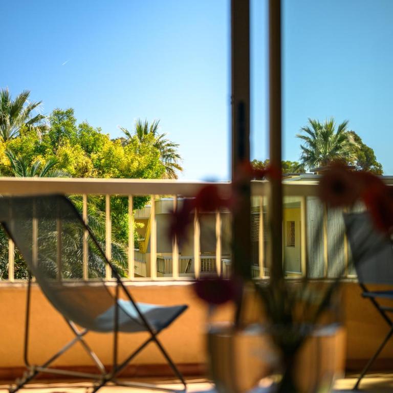 Les 15 Pins & La Mer - Piscines, Plage à 5min, Climatisation - Appartement 2 Chambres avec Balcon - 35