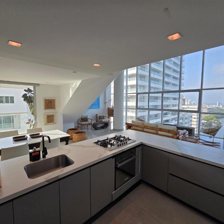 Duplex Vista al Mar y Centro - Two-Bedroom Apartment - 13