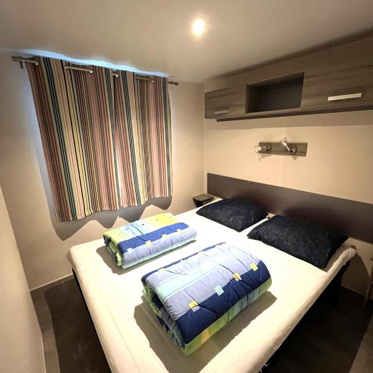 Luxe 6 persoons Chalet camping Leï Suves Cote d'Azur Roquebrune-sur argens - Chalet 3 Chambres - 6