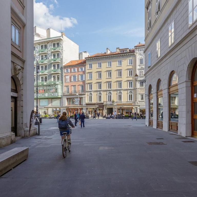 Apartments Trieste Centro I Piazza Unità - Appartamento con 2 Camere da Letto - 37