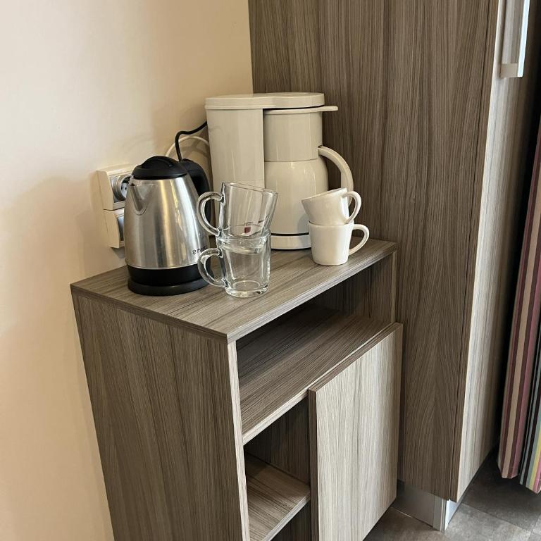 Luxe 6 persoons Chalet camping Leï Suves Cote d'Azur Roquebrune-sur argens - Chalet 3 Chambres - 9