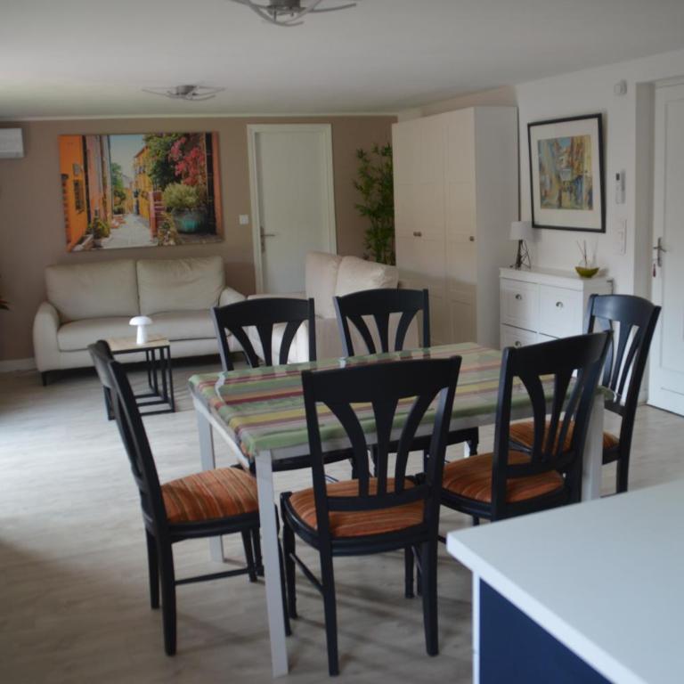 maison collioure - Three-Bedroom Vacation Home - 4