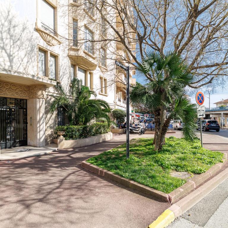EST2P - Cozy 1 BDR apartment in Cannes - Very quiet, overlooking a courtyard - Apartamento de 1 dormitorio - No fumadores - 24