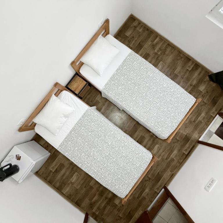 Villa Sara Wellness, Bar, Sutomore - Standardna Dvokrevetna Soba sa Zasebnim Krevetima i Pogledom na Planine - 3