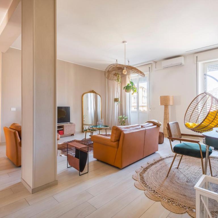 Henry's House Urban Comfort a Parma - Appartamento con 2 Camere da Letto - 7