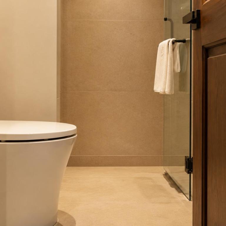 Hotel Bellas Artes - Double Room with Balcony - 8
