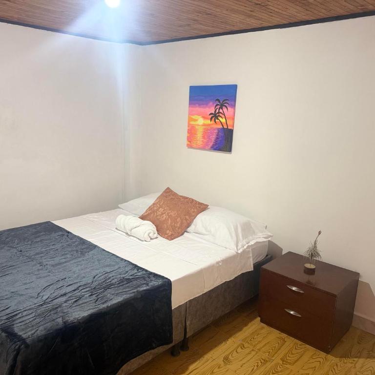Hostal Castillo - Double or Twin Room with Shared Bathroom - 3