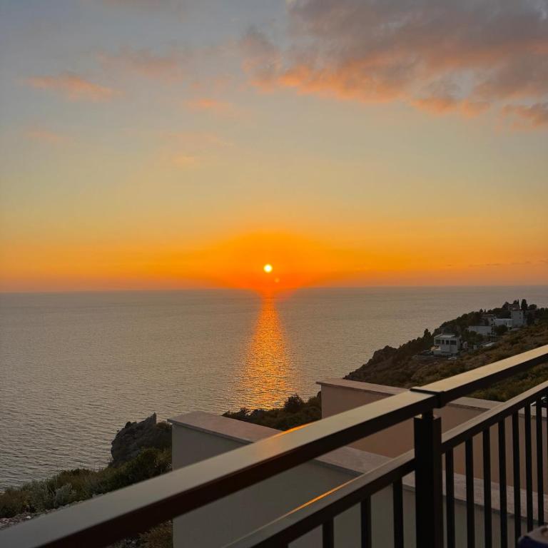 Moréa- Modern, Sea View & Balcony - Apartman sa 2 Spavaće Sobe - 2