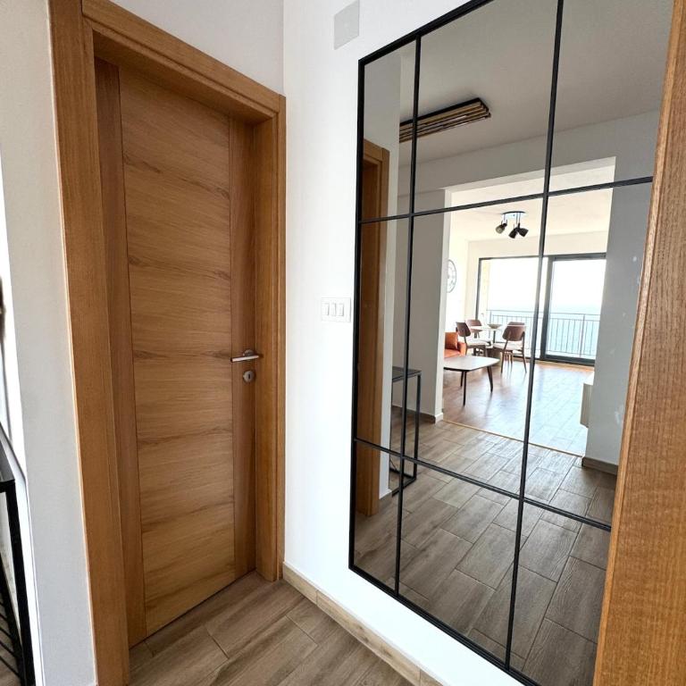 Moréa- Modern, Sea View & Balcony - Apartman sa 2 Spavaće Sobe - 8