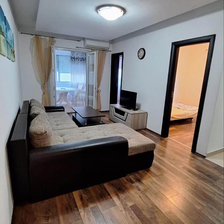 Two bedroom apartment - Apartman sa 2 Spavaće Sobe - 1