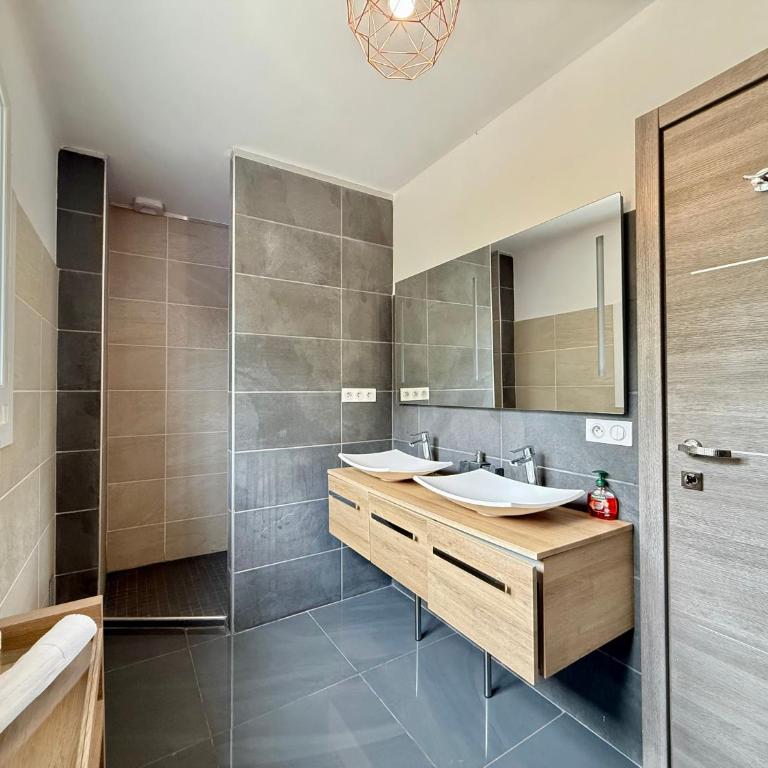 Calme & Nature - Plancha - Plages à 5 min - Three-Bedroom Apartment - 9