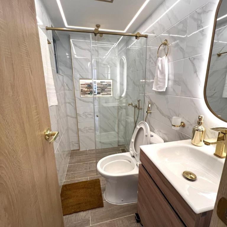 Lujoso Apartamento Con Piscina En Conjunto Cerrado - Apartamento de 2 dormitorios con vistas - 18