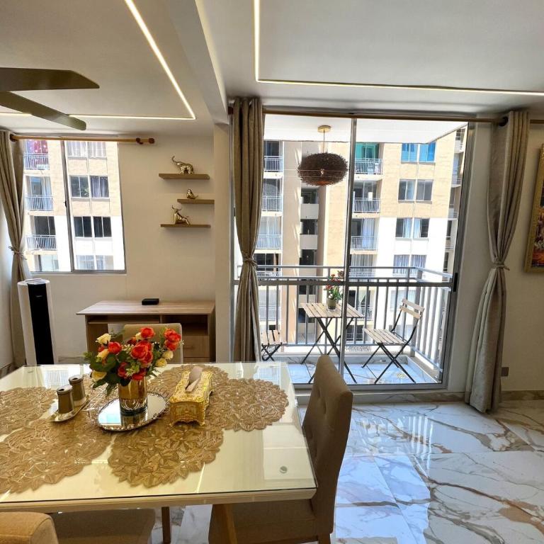 Lujoso Apartamento Con Piscina En Conjunto Cerrado - Apartamento de 2 dormitorios con vistas - 32