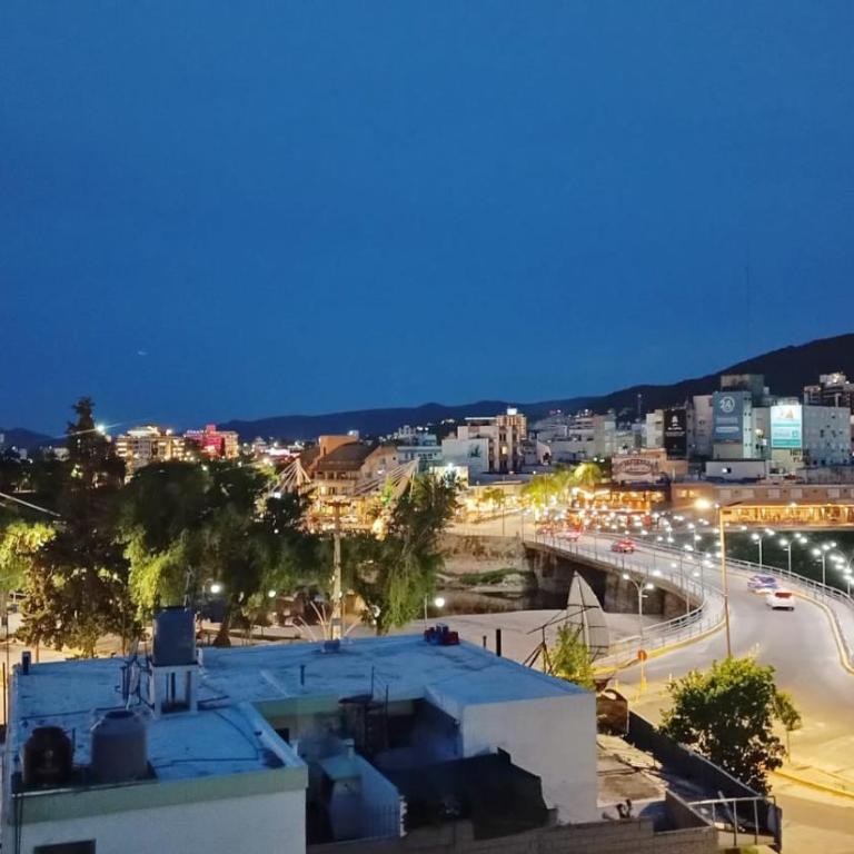 Departamento con inmejorable ubicacion en Villa Carlos Paz - Apartamento de 1 dormitorio - 3