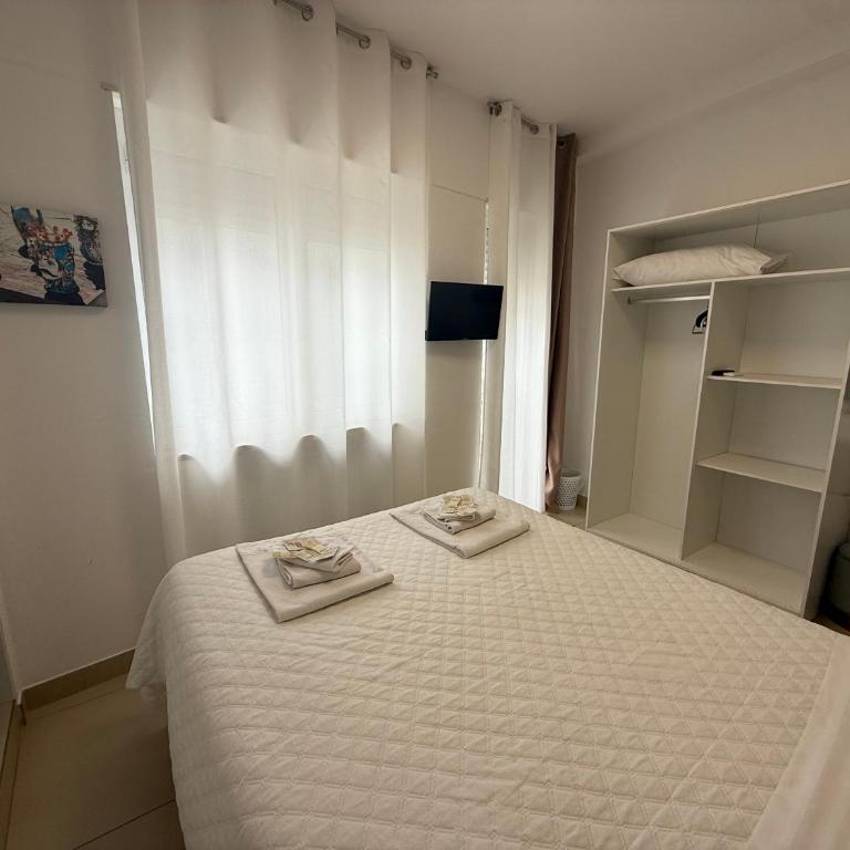 Four Rooms Naxos - Camera Matrimoniale con Bagno Privato - 6