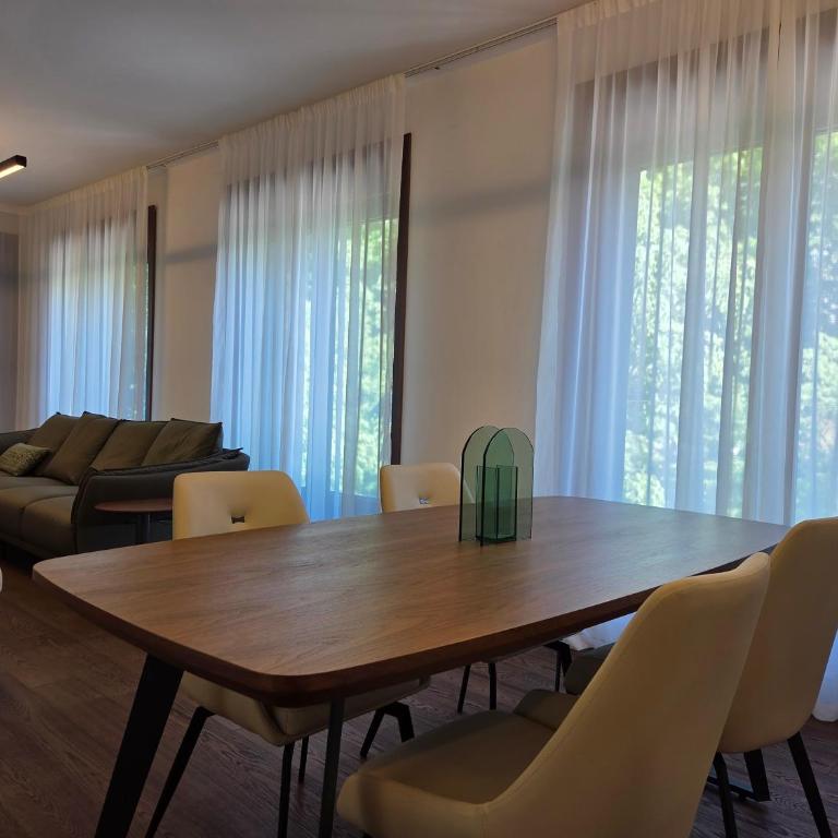Paster Plaza deluxe apartments - Apartman sa 3 Spavaće Sobe i Balkonom - 2