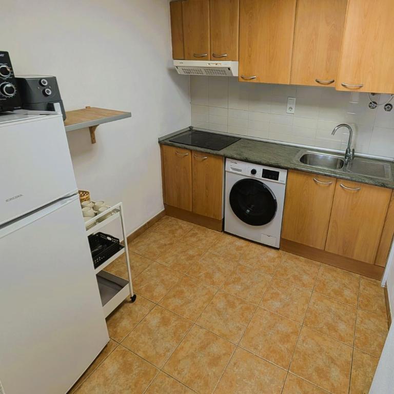 Vistas al mar, piscina y playa en Cap Salou - Apartamento de 2 dormitorios - 15
