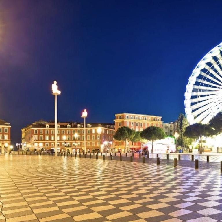 PANTHEON- App centre, 2 ch, 2 sdb , classé 4 étoiles - Appartement 2 Chambres - 27