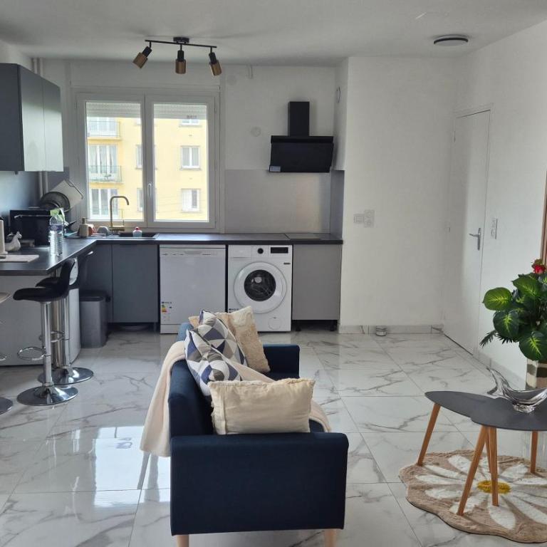 LE COCON Cozy studio, parking, stadium, and shops - Appartamento con 2 Camere da Letto - 1