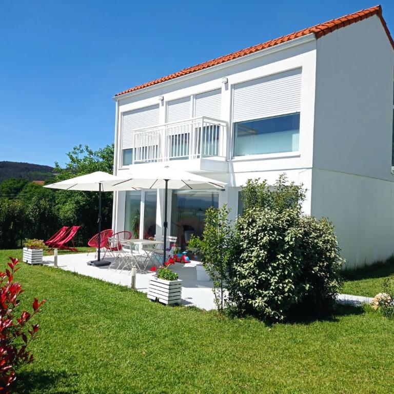 LAR JARDÍN - Casas independientes con parking privado - Casa de 2 dormitorios - 1