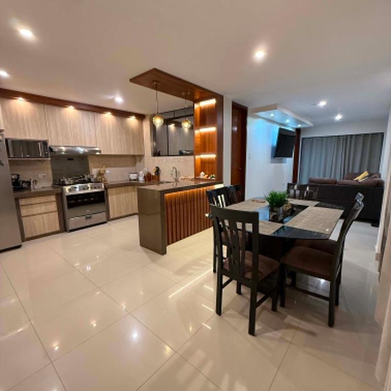 Departmento Grande - Apartamento Suite de 3 dormitorios - 1