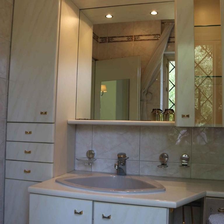 Apartment with Pool in Bardolino-Gardasee 57775 - Apartment - 10