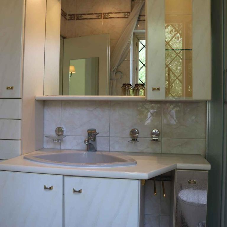 Apartment with Pool in Bardolino-Gardasee 57775 - Apartment - 11