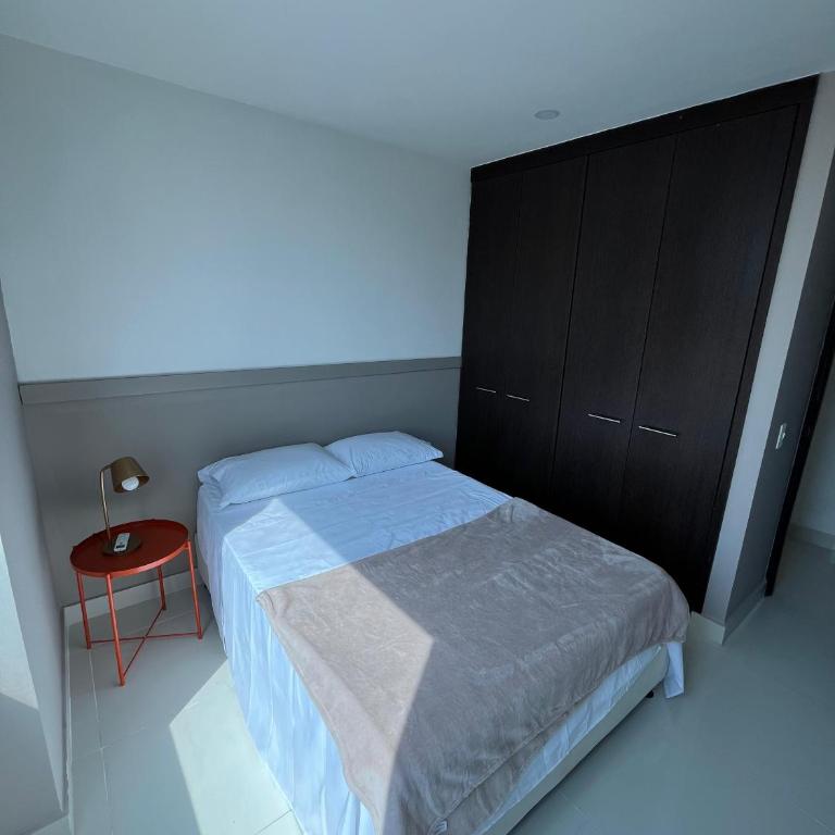 Apto luxury de 3 hab, 6 a 8 personas, a 3 min de la playa, Santa Marta - Apartamento de 3 dormitorios - 10