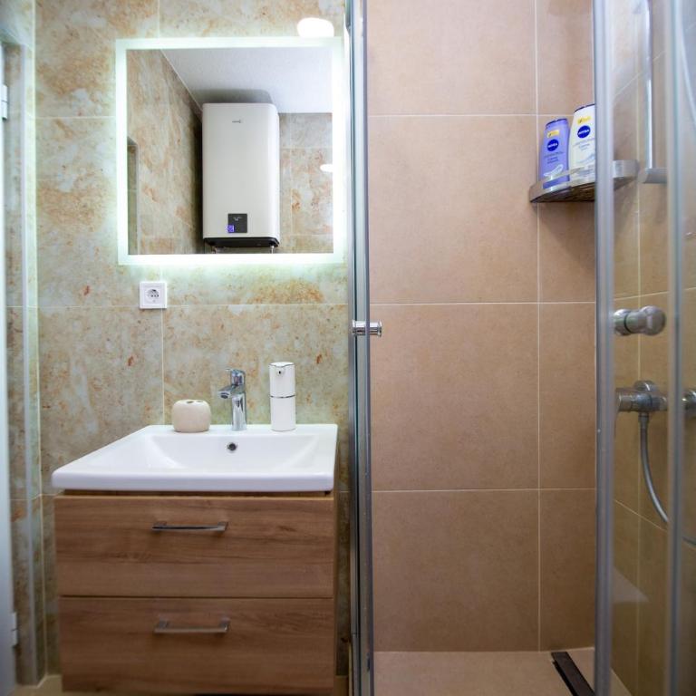 Elegant Designer's Studio - Apartman sa 1 Spavaćom Sobom - 10