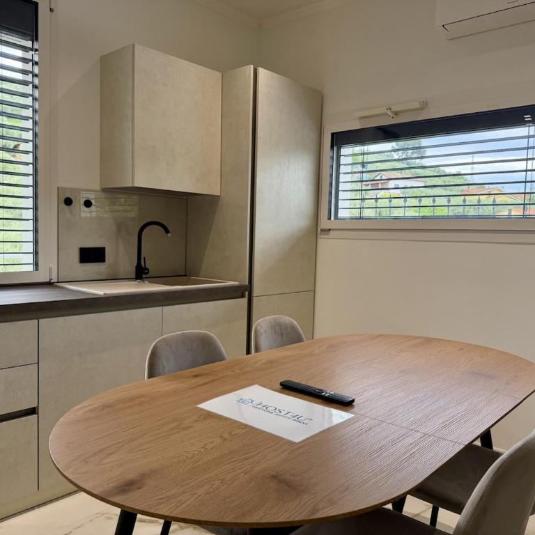 HOST4U - Dimora degli Ulivi, New House with Two Bedrooms, Terrace and Parking, 10 minutes to the beaCh - Appartamento con 2 Camere da Letto e Vista Giardino - 6