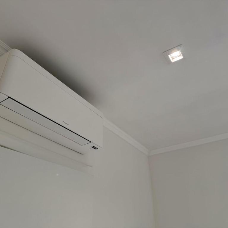 HOST4U - Dimora degli Ulivi, New House with Two Bedrooms, Terrace and Parking, 10 minutes to the beaCh - Appartamento con 2 Camere da Letto e Vista Giardino - 7