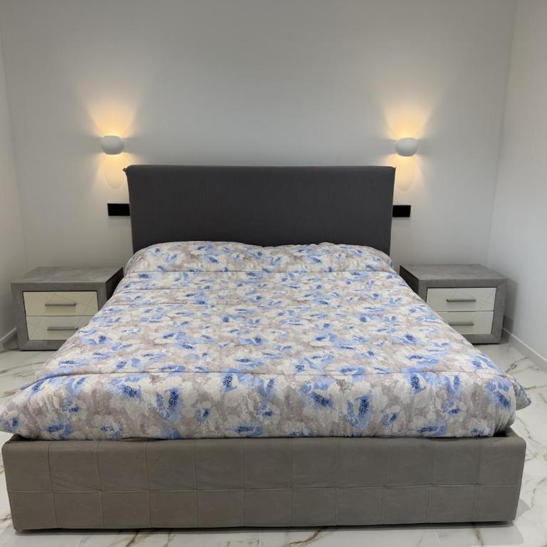HOST4U - Dimora degli Ulivi, New House with Two Bedrooms, Terrace and Parking, 10 minutes to the beaCh - Appartamento con 2 Camere da Letto e Vista Giardino - 17