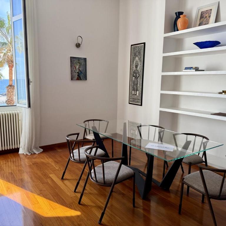 HOST4U - Luxury Beautiful Two Bedrooms Apartment front Beaches in Imperia, Casa Catalina - Apartment mit 2 Schlafzimmern und Meerblick - 18