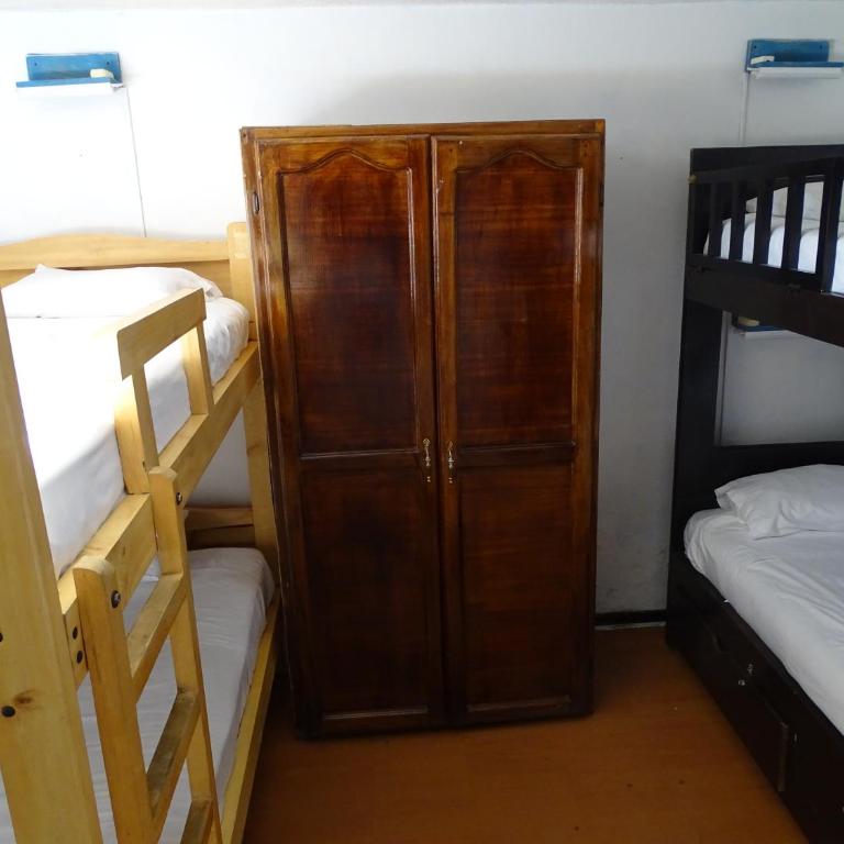 Crater Eruption Backpacker Hostel - Bed in 4-Bed Female Dormitory Room - 1