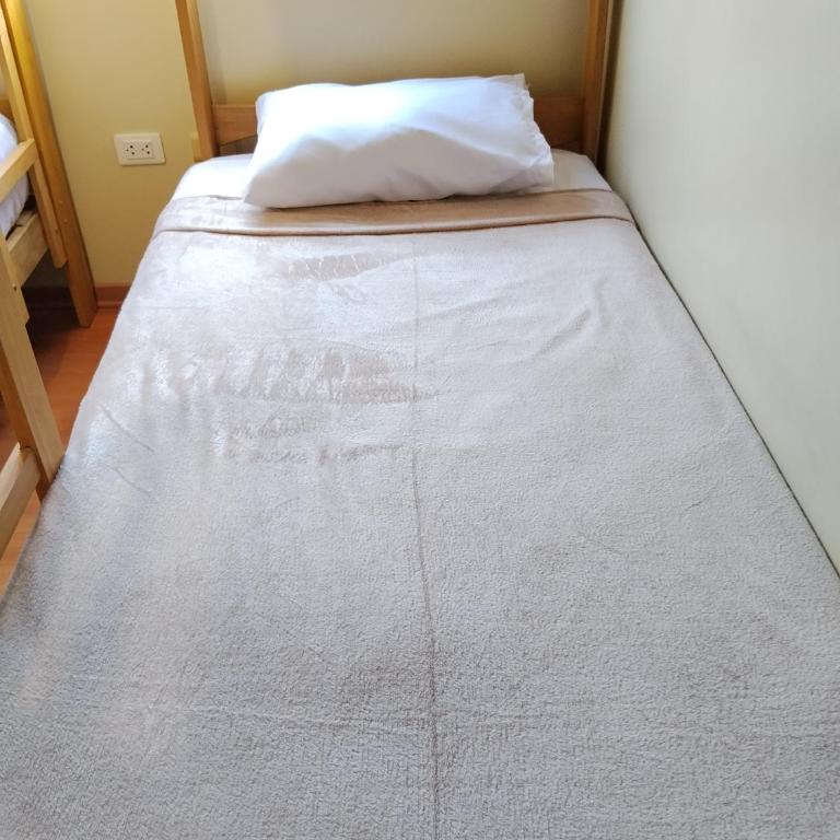 Lima Cozy Bed - Female Room - Share Kitchen - Wifi - Cama en habitación femenina compartida de 4 camas - 4