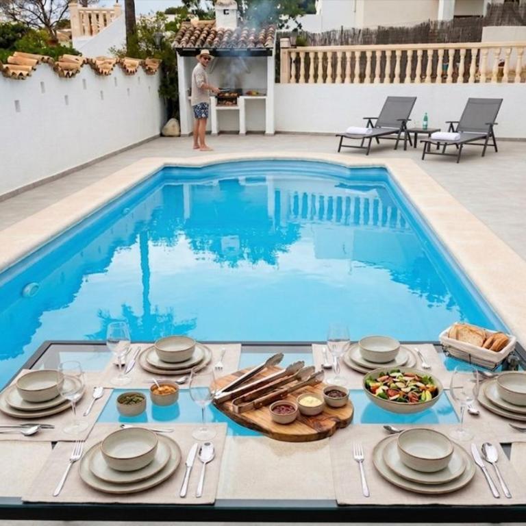 Vista Portet, sleeps 10, Private Pool, Sea Views, Squash, 1 km from El Portet beach - Villa - 5