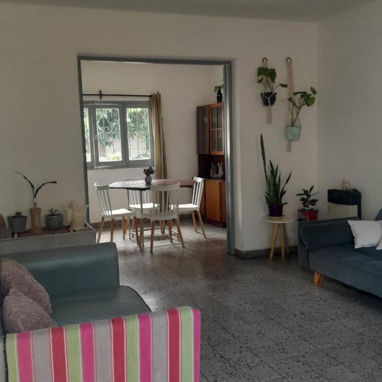 Casa con jardín y vista al cerro en Portezuelo Salta - Casa con 1 dormitorio - 11