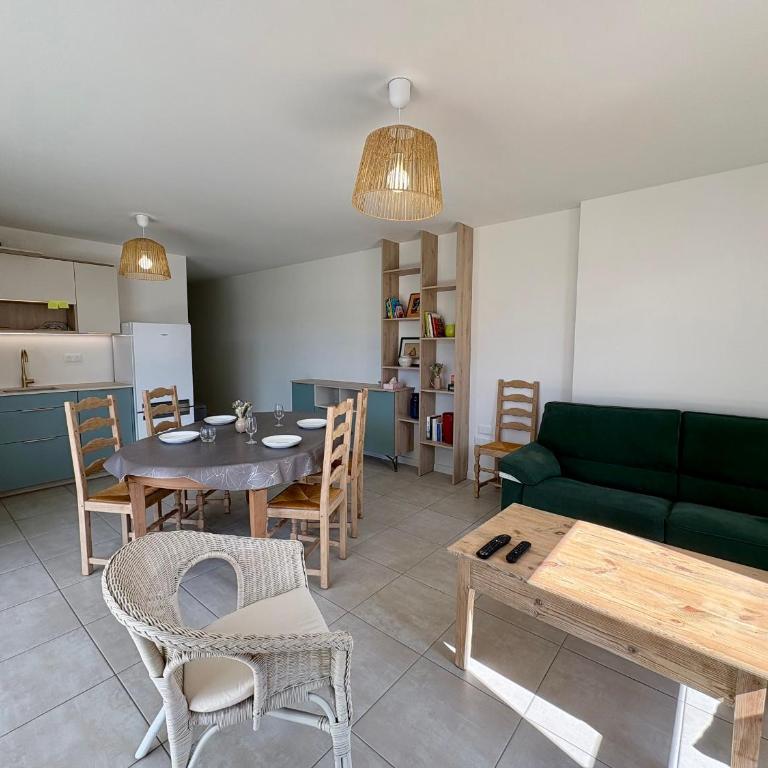 Appartement neuf, jardin, 5 pers. - près forêt et mer - FR-1-323-616 - Apartment - 8
