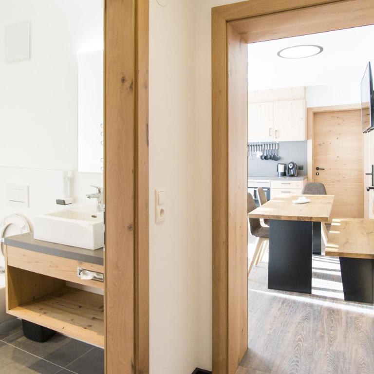 Alberts Heimatglück - Apartment mit 1 Schlafzimmer und Balkon - 3