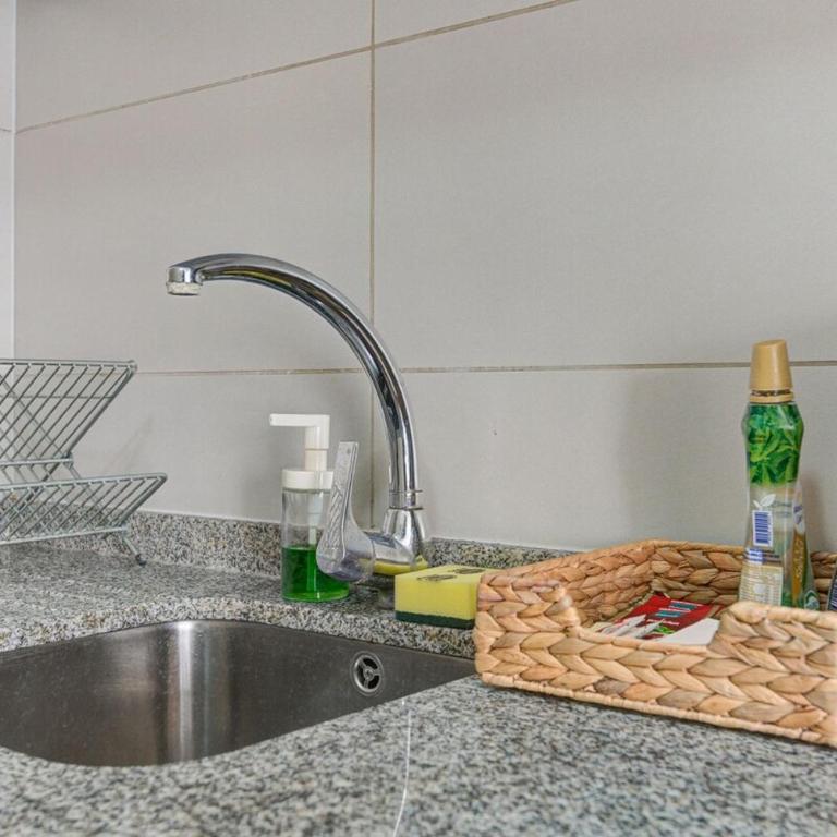 AparRent Estudio Centro Civico - One-Bedroom Apartment - 13