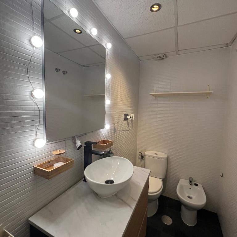 Centrally located apartment with free parking - Apartamento de 2 dormitorios - 17