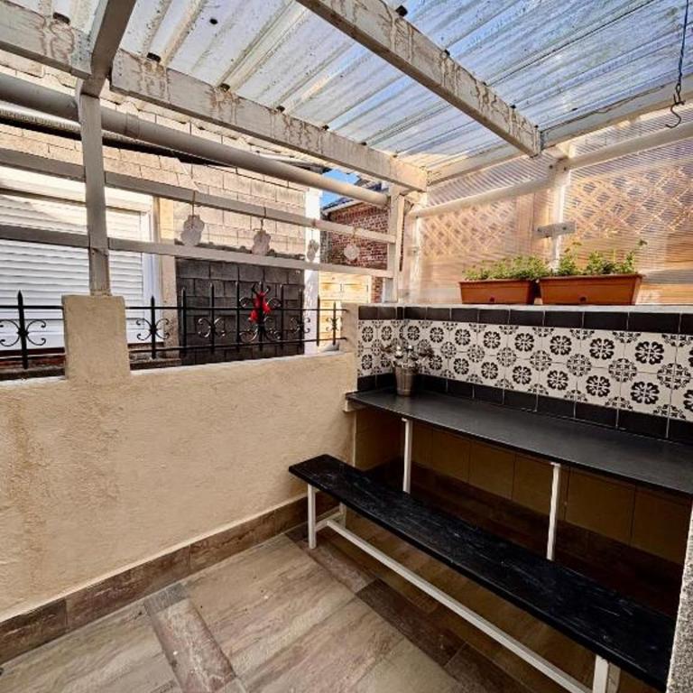 Maison de pêcheur située au pied du Monument Historique classé en 2020 le pont Colbert Maison à deux pas du centre ville Maison familiale - Maison 2 Chambres - 6