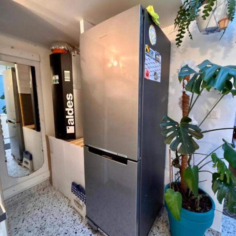 Maison de pêcheur située au pied du Monument Historique classé en 2020 le pont Colbert Maison à deux pas du centre ville Maison familiale - Maison 2 Chambres - 15