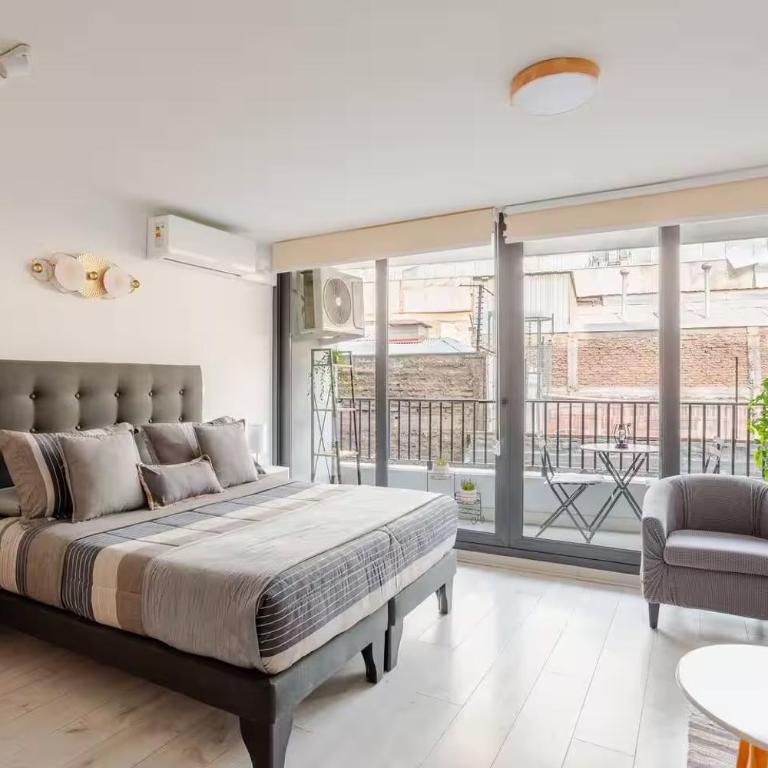 Departamento Suite moderno con ubicación privilegiada en el centro de Santiago, cercano a Palacio De La Moneda y lugares turísticos de la ciudad CON AIRE ACONDICIONADO - One-Bedroom Apartment - 4