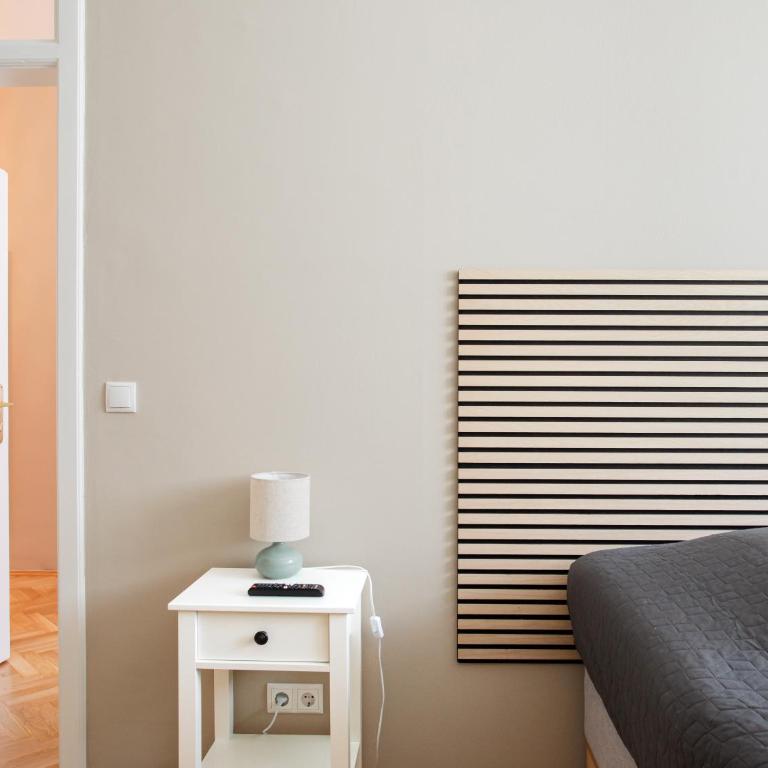 Boho Living Altstadt Suites - Free Parking by HERO HOMES Graz - Superior One-Bedroom Apartment - 27