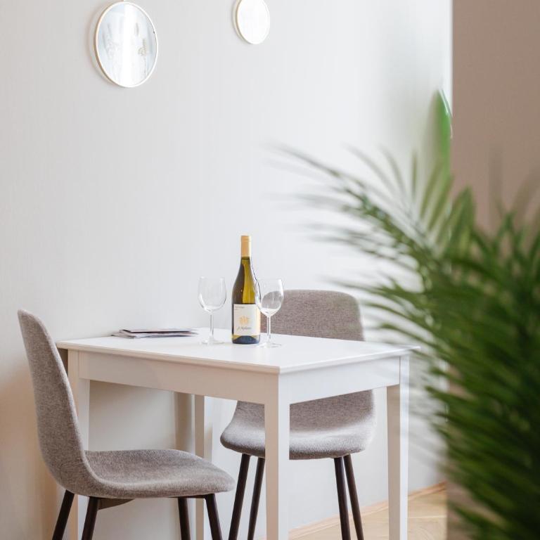 Boho Living Altstadt Suites - Free Parking by HERO HOMES Graz - Superior One-Bedroom Apartment - 15